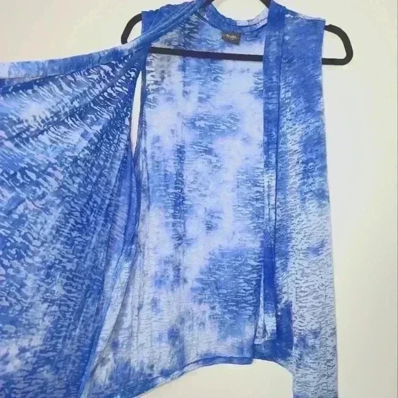 Chico’s Tie-Dye Print Ruana Wrap size L/XL - Picture 4 of 6